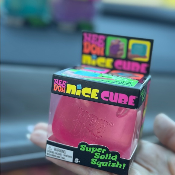 Pink Nice Cube - Picture 2 of 3
